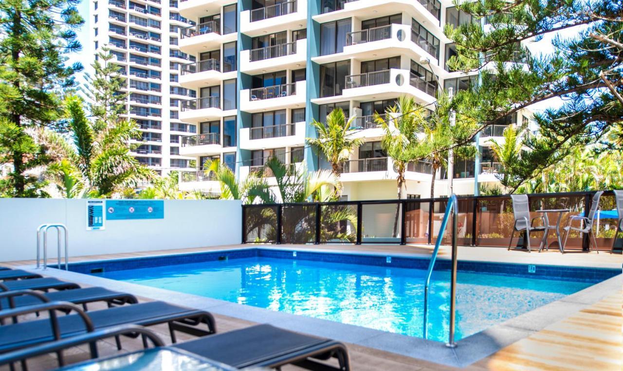 Berkeley On The Beach Gold Coast Bagian luar foto