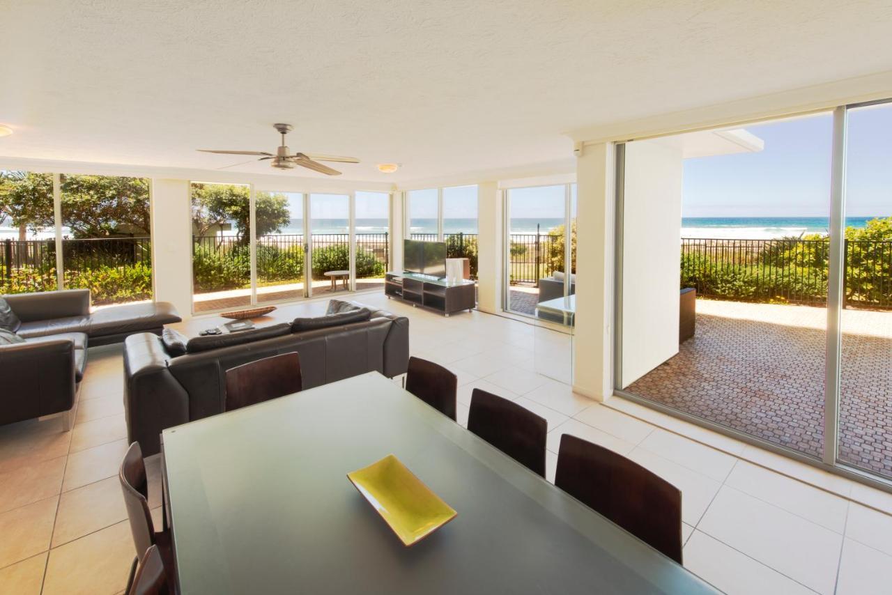Berkeley On The Beach Gold Coast Bagian luar foto