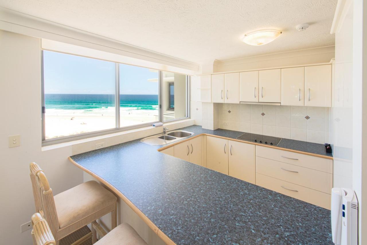 Berkeley On The Beach Gold Coast Bagian luar foto