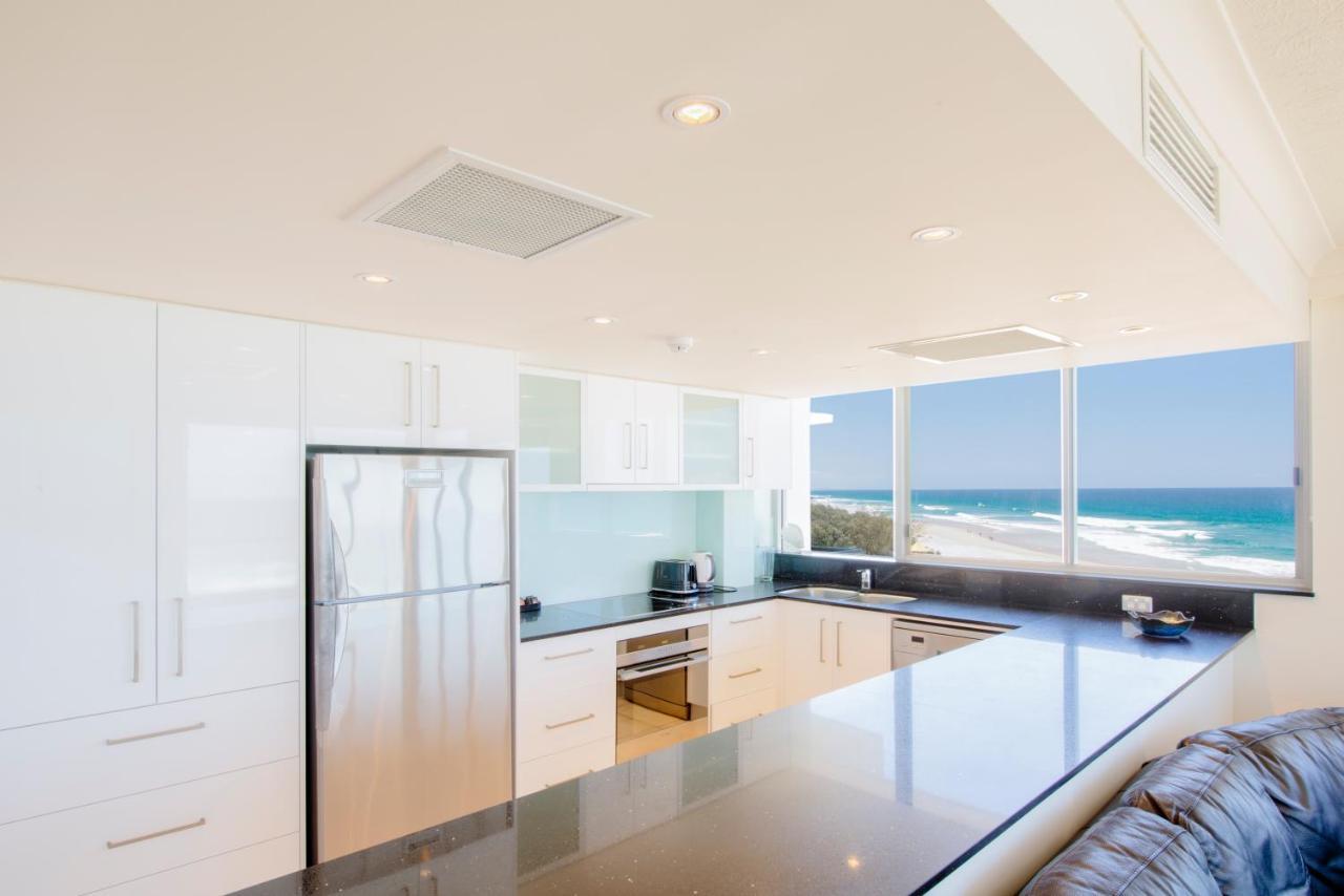 Berkeley On The Beach Gold Coast Bagian luar foto