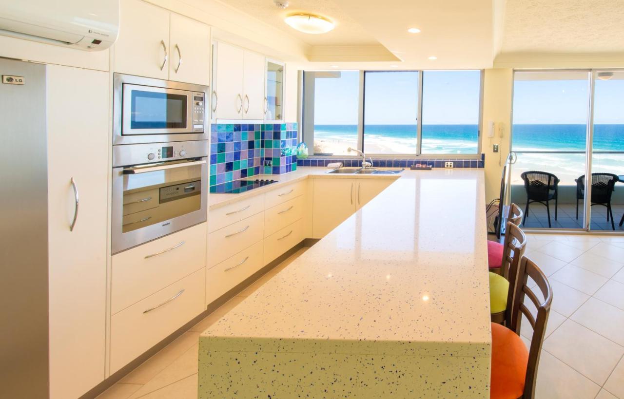 Berkeley On The Beach Gold Coast Bagian luar foto