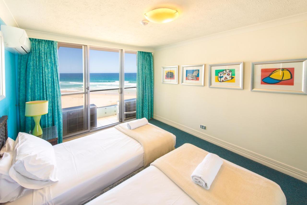 Berkeley On The Beach Gold Coast Bagian luar foto