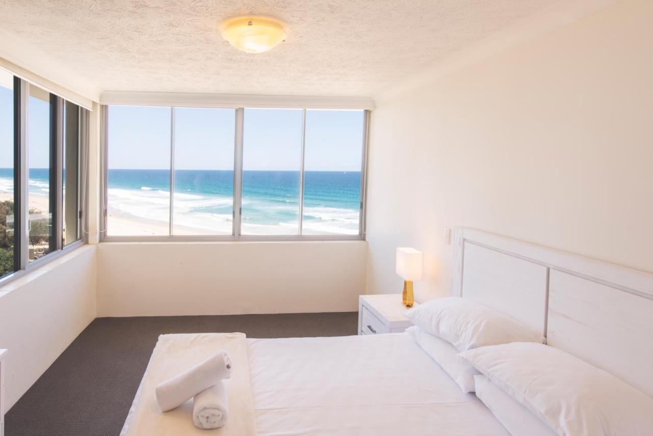 Berkeley On The Beach Gold Coast Bagian luar foto