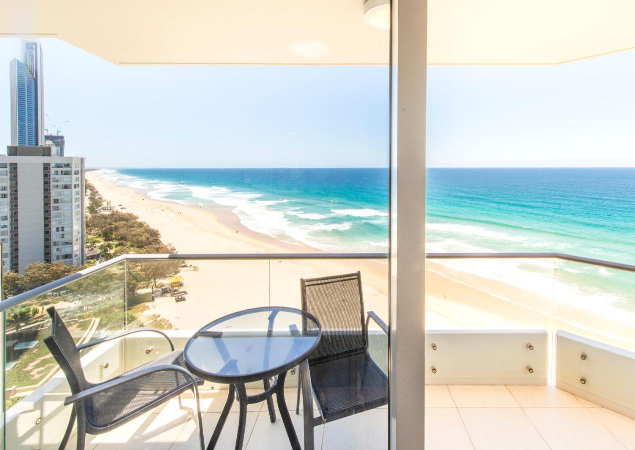 Berkeley On The Beach Gold Coast Bagian luar foto