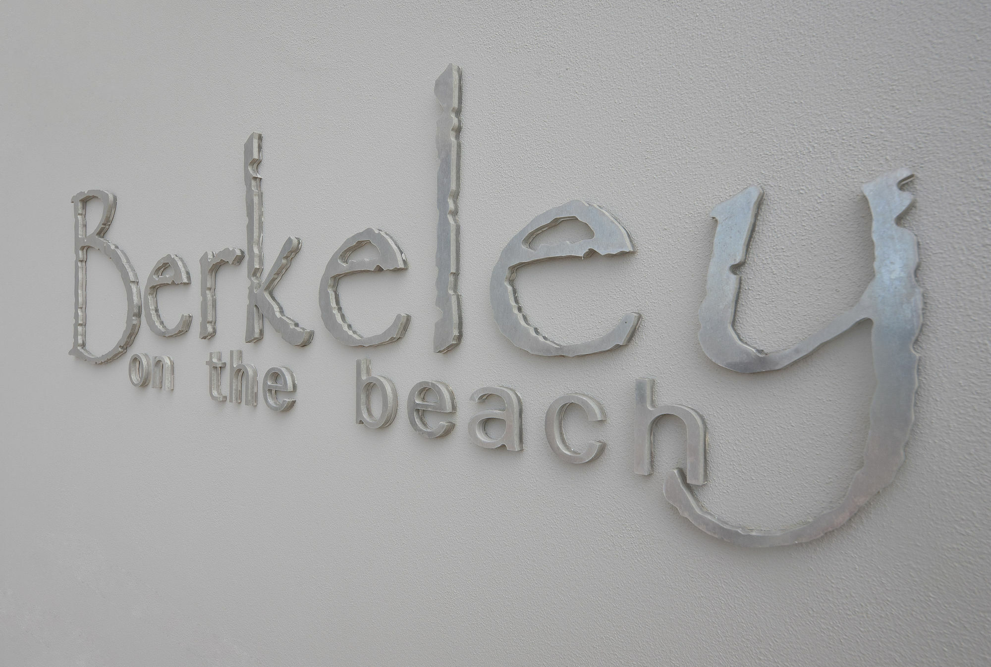 Berkeley On The Beach Gold Coast Bagian luar foto